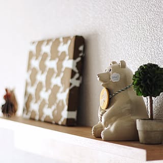 棚/しろくま貯金箱/北欧テイスト/北欧雑貨/無印良品...などのインテリア実例 - 2016-04-14 15:47:46