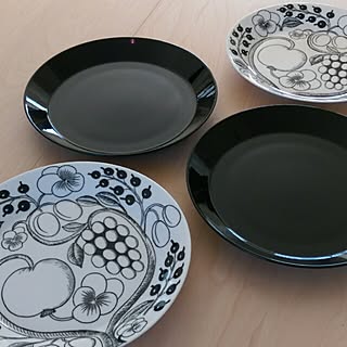 机/ティーマ/ブラックパラティッシ/机ではありません。/食器が好きすぎるのインテリア実例 - 2016-02-25 07:57:20
