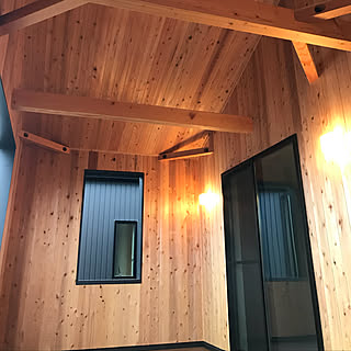 壁/天井/無垢板/新築一軒家/無垢床/見せ梁...などのインテリア実例 - 2019-01-10 09:10:34