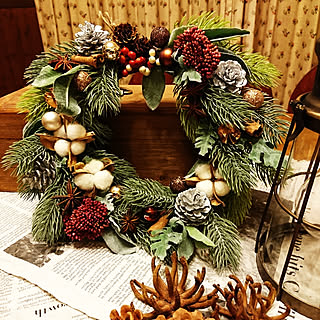 玄関/入り口/クリスマス/100均材料だけでX'masリース/100均/Daiso...などのインテリア実例 - 2019-12-01 00:54:44