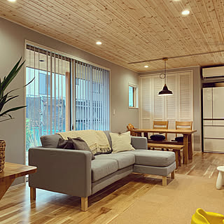 無垢/ルーバー扉/バーチカルブランド/ソファ/ペンダントライトのインテリア実例 - 2020-01-23 16:53:28