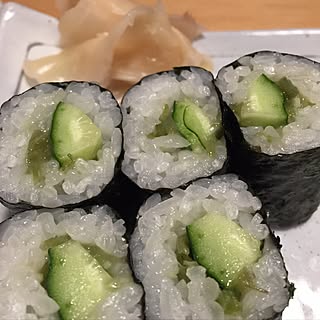 キッチン/コチ卒業T^T/涙目のカッパ巻き‼️つ〜〜ン(≧∇≦)/イイね‼︎ありがとうございます♡/かめらまーく消し隊...などのインテリア実例 - 2017-05-07 19:17:55