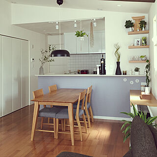 モダン キッチンカウンターのおしゃれなインテリア 部屋 家具の実例 Roomclip ルームクリップ