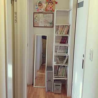 ベッド周り/みなさんのおかげです♡/フォロー&いいね ありがとうございます♡/フォロワー100人♪感謝‼︎/物が多すぎ!...などのインテリア実例 - 2016-12-14 15:16:55