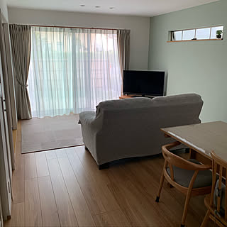 くすみグリーンの壁紙のインテリア実例 Roomclip ルームクリップ