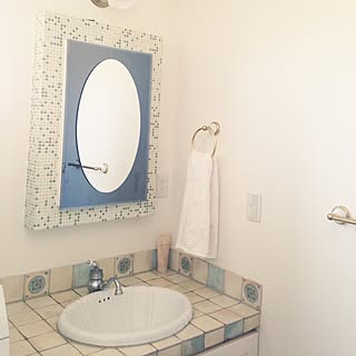 モザイクタイルの鏡のインテリア実例 Roomclip ルームクリップ