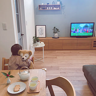 木のぬくもり/こどもと暮らす。/姉妹のいる家/flameの照明がある部屋/インスタ→otamaotama123...などのインテリア実例 - 2020-01-18 19:35:53