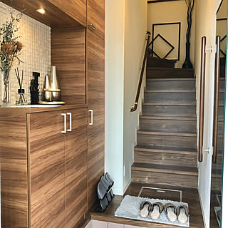 階段 花瓶のおしゃれなインテリアコーディネート レイアウトの実例 Roomclip ルームクリップ 階段 花瓶のおしゃれなインテリアコーディネート レイアウトの実例 Roomclip ルームクリップ