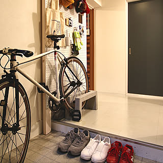 玄関 入り口 自転車スタンドのインテリア実例 Roomclip ルームクリップ 玄関 入り口 自転車スタンドのインテリア実例 Roomclip ルームクリップ