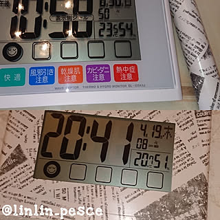 デジタル時計/リメイクシート/セリアリメイクシート/CASIO の電波時計/100均リメイク...などのインテリア実例 - 2018-04-20 13:23:06