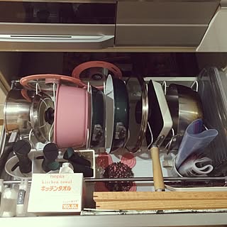 キッチン/無印良品 トレー/IH下収納/いつもいいね！ありがとうございます♪/ニトリ 鍋収納...などのインテリア実例 - 2017-01-17 21:52:57