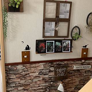 フォトフレーム窓枠風/100均/DIY♡/100均DIY/フォトフレームアレンジ...などのインテリア実例 - 2019-05-03 12:17:02