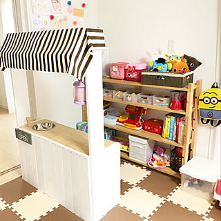 ジョイントマット/リビングのキッズスペース/リビングの一角/ぬいぐるみ収納/ままごとキッチンDIY...などのインテリア実例 - 2020-02-23 06:53:32