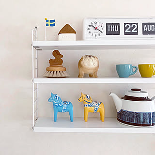 女性の、4LDK、家族住まいの「壁/天井」についてのインテリア実例