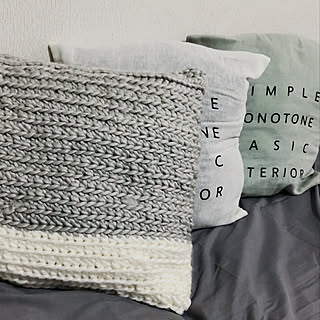 キャンドゥ/クッションカバー/100均/グレー×ホワイト/モノトーン...などのインテリア実例 - 2020-01-23 23:54:53