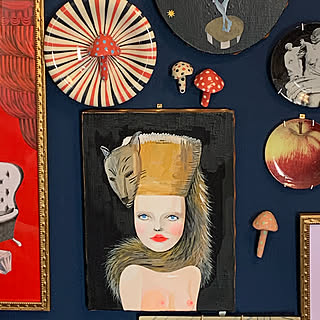 女性の、3LDK、家族住まいの「壁/天井」についてのインテリア実例