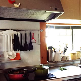 キッチン/カレーvs豪華ランチ=平和な1日(笑)/残る家人達に朝からカレー作り+..・*/今日は招待ランチに行ってきます♪♬/おはようございます**。...などのインテリア実例 - 2015-05-17 07:41:29