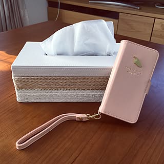 Iphoneケース手帳型のインテリア実例 Roomclip ルームクリップ