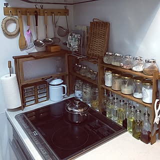 棚/キッチンペーパーホルダー/オイルポット/すりガラスシート/瓶詰め...などのインテリア実例 - 2016-03-08 07:28:26