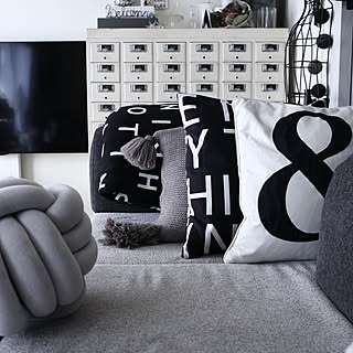 ニトリのクッションカバー/ニトリ/シンプルインテリア/白黒/IG→amipama_です☆...などのインテリア実例 - 2020-02-12 18:04:49