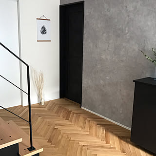 ヘリンボーンの床 モルタル風クロスのインテリア実例 Roomclip ルームクリップ