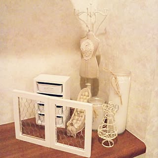 salut!⇒ヒール♥/salut!⇒トルソー♥/トルソーオブジェ♥/ちょっぴり角度を変えて♥/ネックレスホルダー...などのインテリア実例 - 2017-07-13 21:13:30