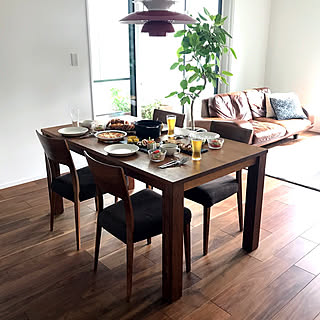 女性の、3LDK、家族住まいの「机」についてのインテリア実例