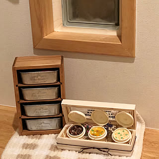 ベッド周り/大好きなものに囲まれて暮らしたい/大好きな作家さんの作品♡/チェック柄マットとコラボ♡/ボヌールSS...などのインテリア実例 - 2018-07-20 20:38:49