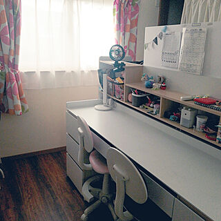 狭い部屋 子供部屋女の子のおしゃれなインテリアコーディネート レイアウトの実例 Roomclip ルームクリップ