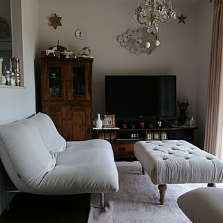 ローラアシュレイ テレビボードのおしゃれなアレンジ 飾り方のインテリア実例 Roomclip ルームクリップ