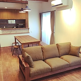 女性の、、の「部屋全体」についてのインテリア実例