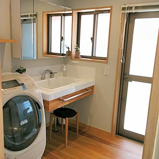 洗面所 椅子のインテリア実例 Roomclip ルームクリップ