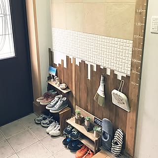 玄関/入り口/玄関ベニヤ板壁/身長計DIY/!!!!!アホ仲間!!!!!/フェイクに水あげ隊...などのインテリア実例 - 2016-12-04 14:02:28