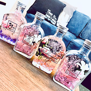 いいね&フォローありがとうございます☆/デニムソファ/フォロワーの皆様に感謝!/プリザーブドフラワー/ギフトにも最適...などのインテリア実例 - 2019-04-22 15:45:15