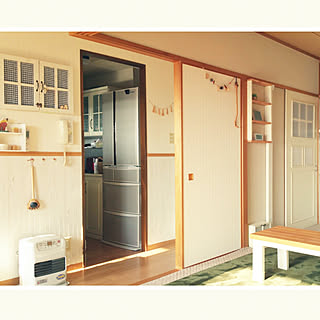 壁/天井/リビングの壁/ホットカーペットカバー/ファンヒーター/冷蔵庫横...などのインテリア実例 - 2018-01-27 19:54:47