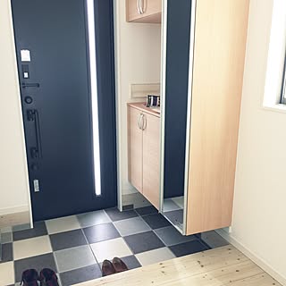 玄関タイル Lixil玄関ドアのインテリア実例 Roomclip ルームクリップ 玄関タイル Lixil玄関ドアのインテリア実例 Roomclip ルームクリップ