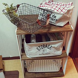 棚/すのこDIY/フェイクグリーン/100均すのこリメイク/ダイソー収納ボックス...などのインテリア実例 - 2019-02-14 12:08:07