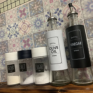 オイルボトル/ダイソー　オイルボトル/ダイソー/感謝♡感謝♡感謝♡/素敵な出会いに感謝♡...などのインテリア実例 - 2020-01-22 17:20:51