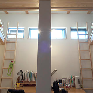 ロフトはしごのおしゃれなアレンジ 飾り方のインテリア実例 Roomclip ルームクリップ