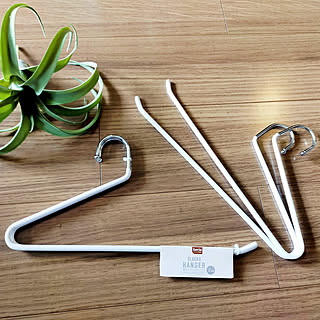 セリア スラックスハンガーの商品を使ったおしゃれなインテリア実例 Roomclip ルームクリップ