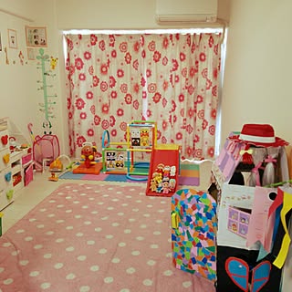 部屋全体/こどもと暮らす。/カーテン/カラフル/ラグ...などのインテリア実例 - 2016-05-14 17:05:07