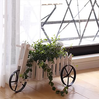 女性の、3LDK、家族住まいの「ベッド周り」についてのインテリア実例