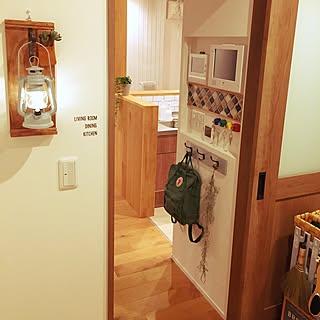 玄関/入り口/Panasonic建具/ランタン壁掛けホルダー DIY/DIY.TILE/DIY...などのインテリア実例 - 2017-05-04 22:30:57
