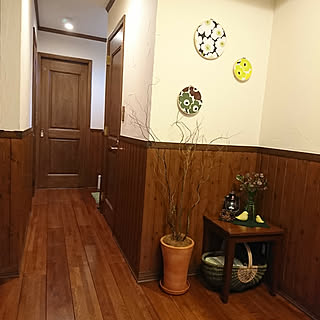玄関/入り口/松ぼっくり/salut!/「いいね」押し逃げごめんなさい!/腰板壁...などのインテリア実例 - 2018-03-10 07:11:43