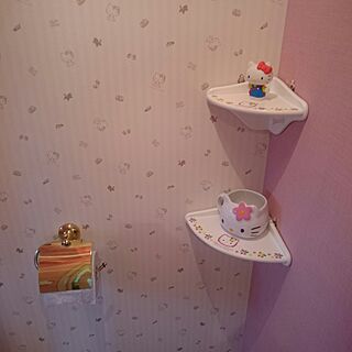 アクセントクロス ピンクのトイレのおしゃれなアレンジ 飾り方のインテリア実例 Roomclip ルームクリップ