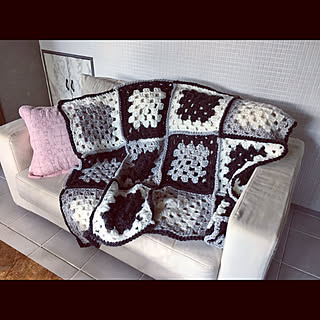 16年前の無印良品ソファー/もふもふ/モチーフ編み/ベッドスプレッド/制作費¥4000...などのインテリア実例 - 2019-10-05 10:30:09