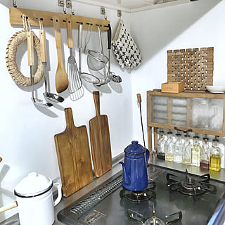 キッチン/キッチンペーパーホルダー/オイルポット/カッティングボード/キッチンツール...などのインテリア実例 - 2019-01-21 06:01:47