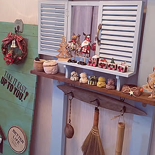 女性の、4LDK、家族住まいの「棚」についてのインテリア実例