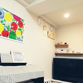 リビング/ナチュラルも男前も好き/無印良品 壁に付けられる家具/marimekko/mhkさま&テメちゃん手作りサボさん♡...などのインテリア実例 - 2017-06-27 08:47:15
