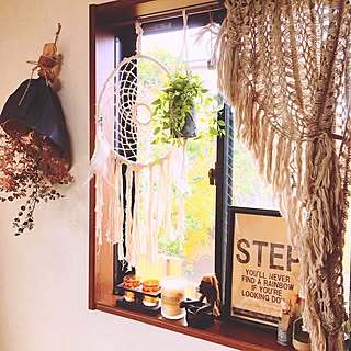 ベッド周り/ストールをカーテンに♡/bohemian/Boho Style/ダイソーフェイクグリーン...などのインテリア実例 - 2016-11-15 13:34:18